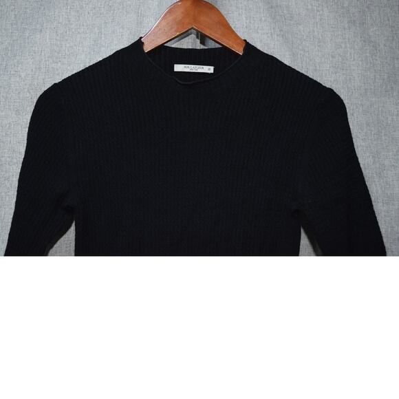 MM.LaFleur Black Textured Short Sleeve Knit Top Size XS - Picture 2 of 3